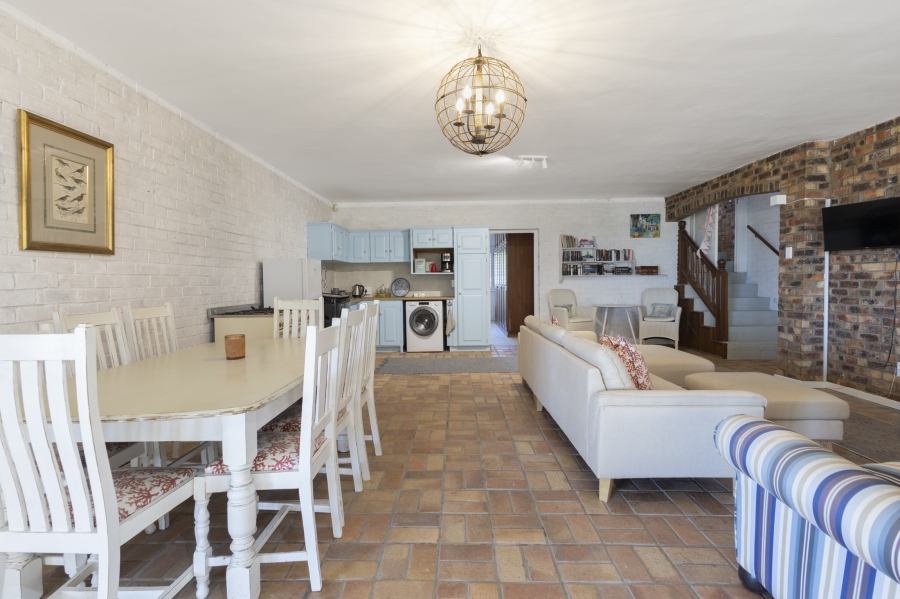 6 Bedroom Property for Sale in West Beach Eastern Cape